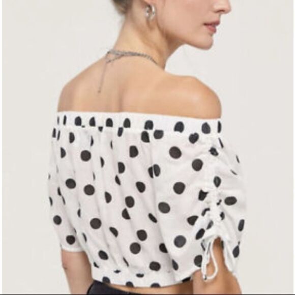 Urban Outfitters Bianca Polka Dot Retro Off Shoulder Crop Top - Picture 1 of 8